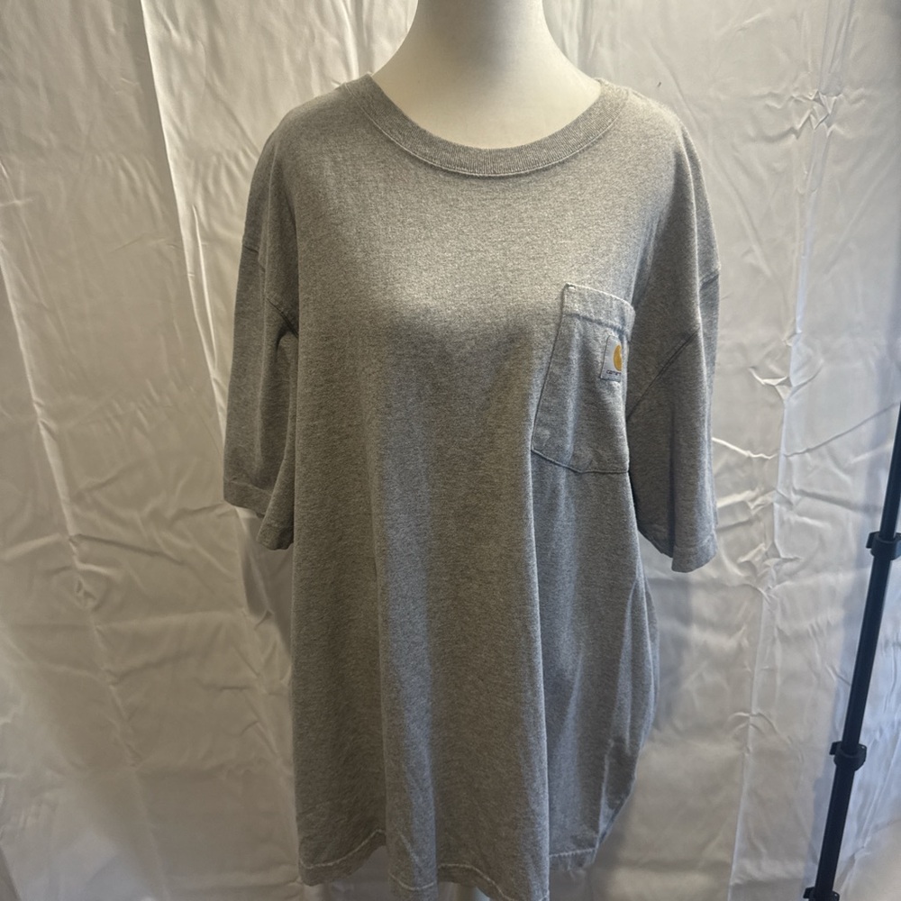 Men’s grey Carhartt Tee